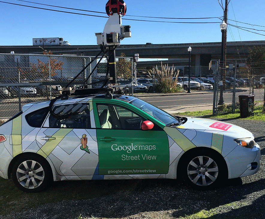 Mobil Google Maps Nyasar ke Kebun Tebu